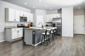 Modern Townhouse for 6 in Denver, Great Amenities